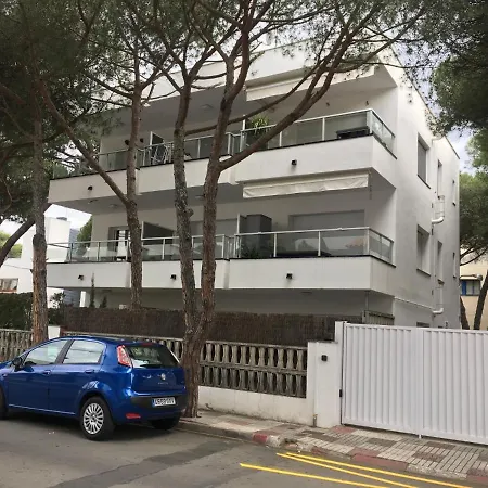 Апартаменти Petite Marie Acollidor Per 2 Persones A 2 Minuts De La Platja Gran, En Ple Centre De *