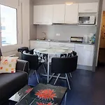 Petite Marie Acollidor Per 2 Persones A 2 Minuts De La Platja Gran, En Ple Centre De Διαμέρισμα *