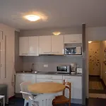 Petite Marie Acollidor Per 2 Persones A 2 Minuts De La Platja Gran, En Ple Centre De Διαμέρισμα