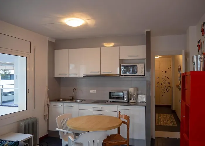 Petite Marie Acollidor Per 2 Persones A 2 Minuts De La Platja Gran, En Ple Centre De Apartment